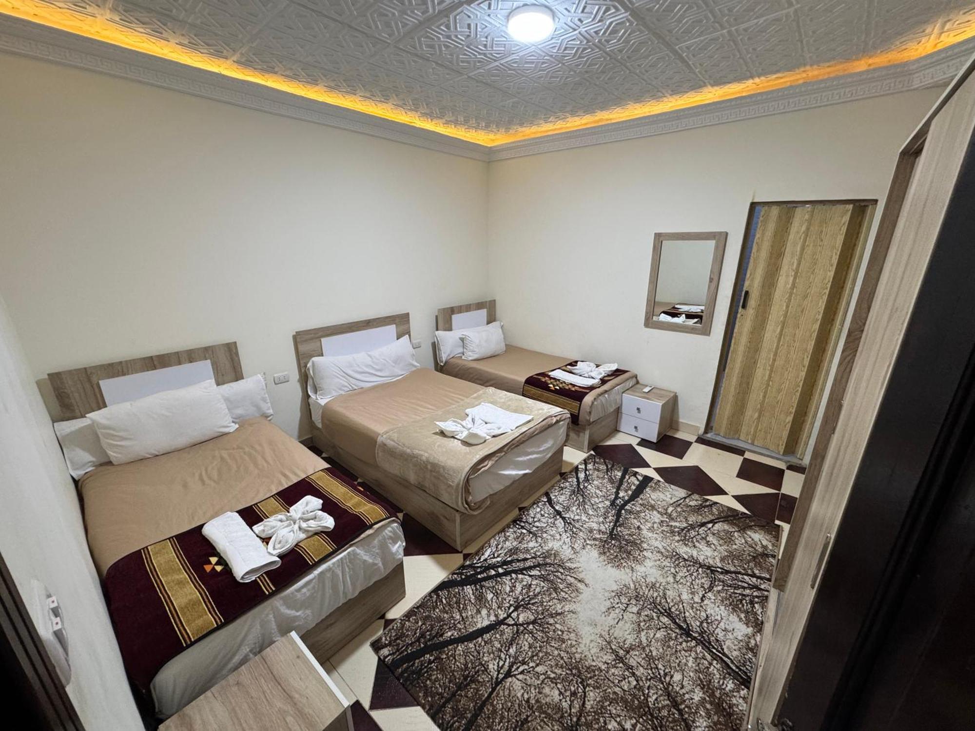 Nefertiti Pyramids View 4* Kair