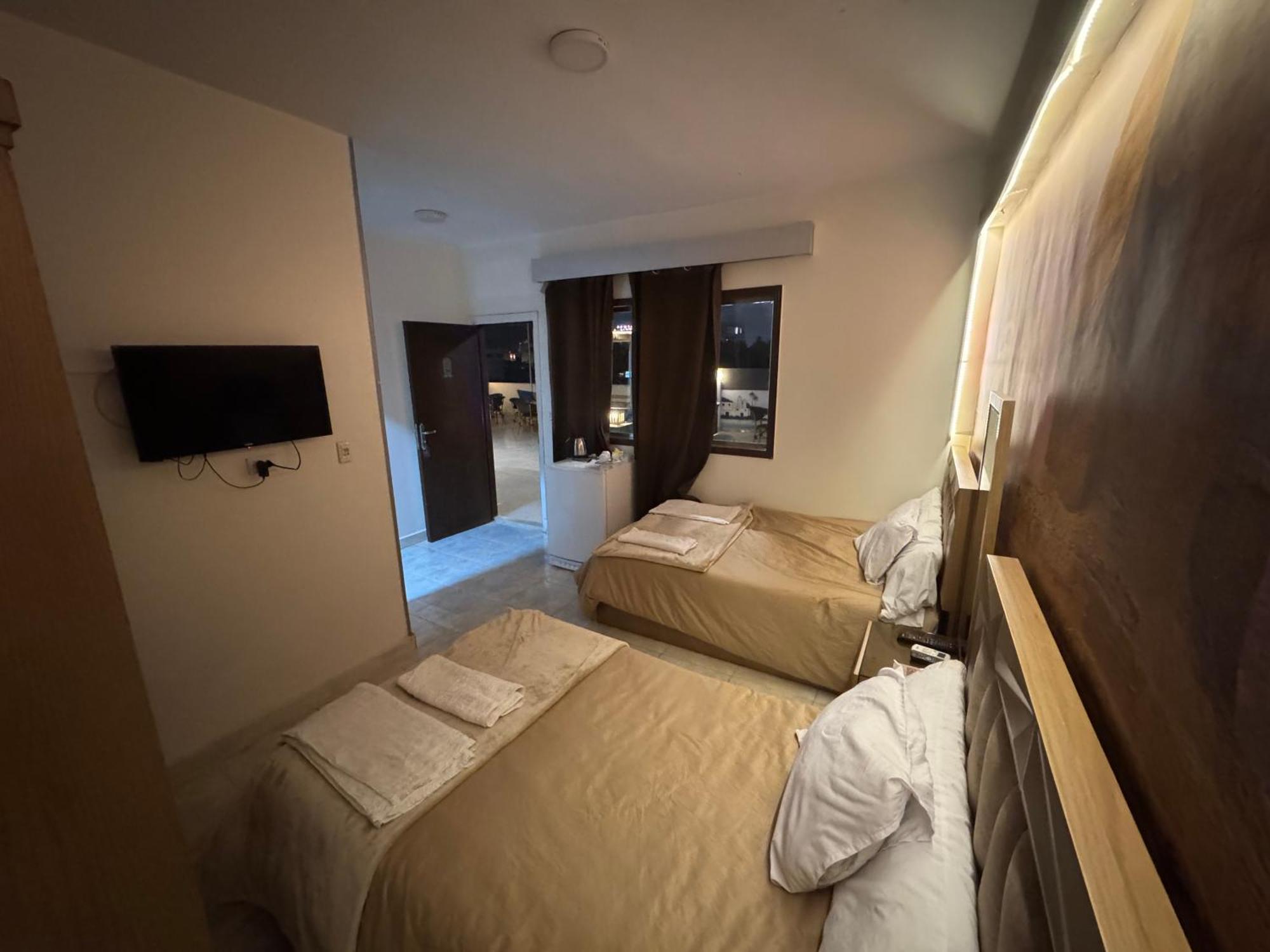 Nefertiti Pyramids View 4*